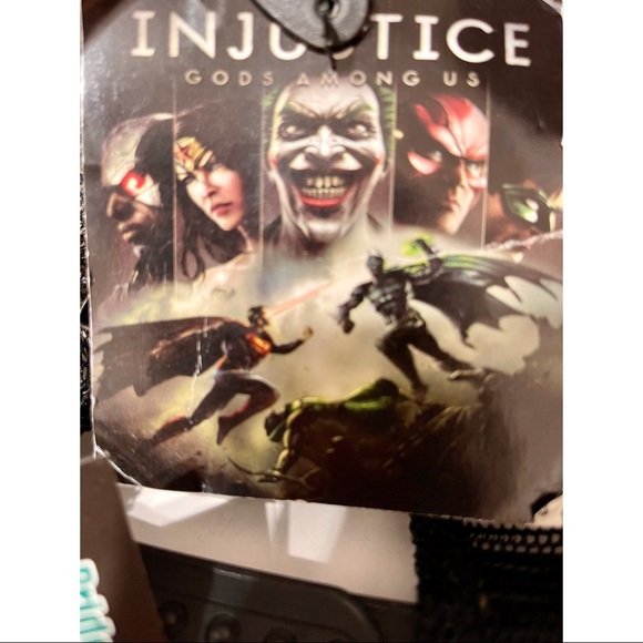 Injustice Gods Among Us Hat NWT - Picture 6 of 6